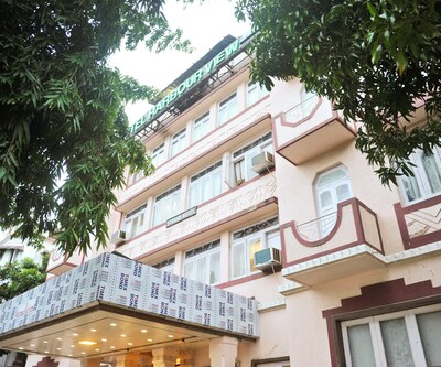 Strand Hotel